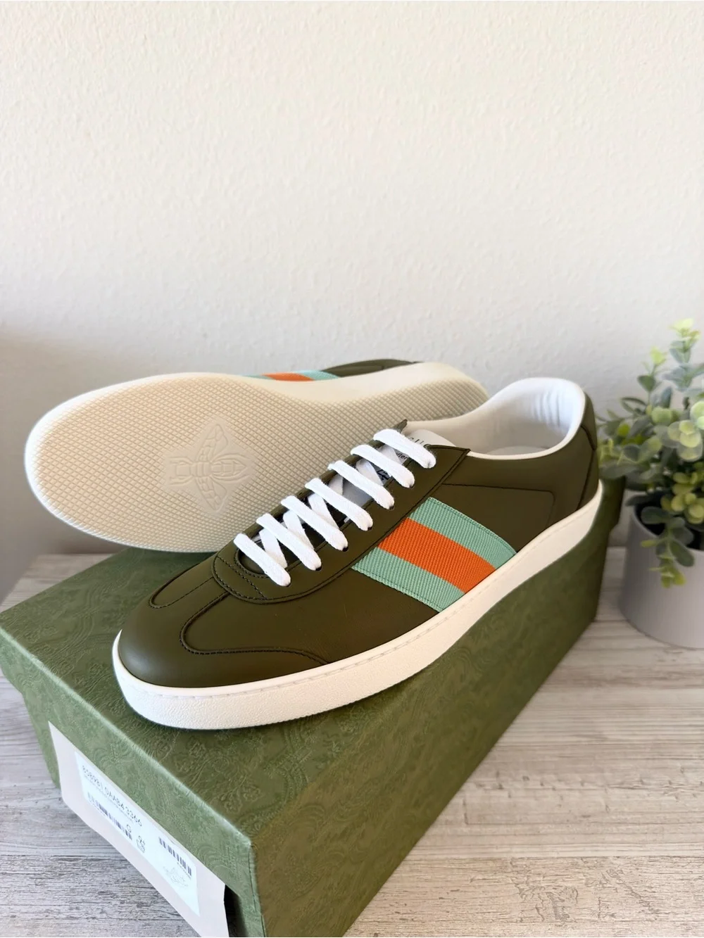 New Gucci G74 men leather sneakers with Web, dark green olive, size 9, US 9.5-10